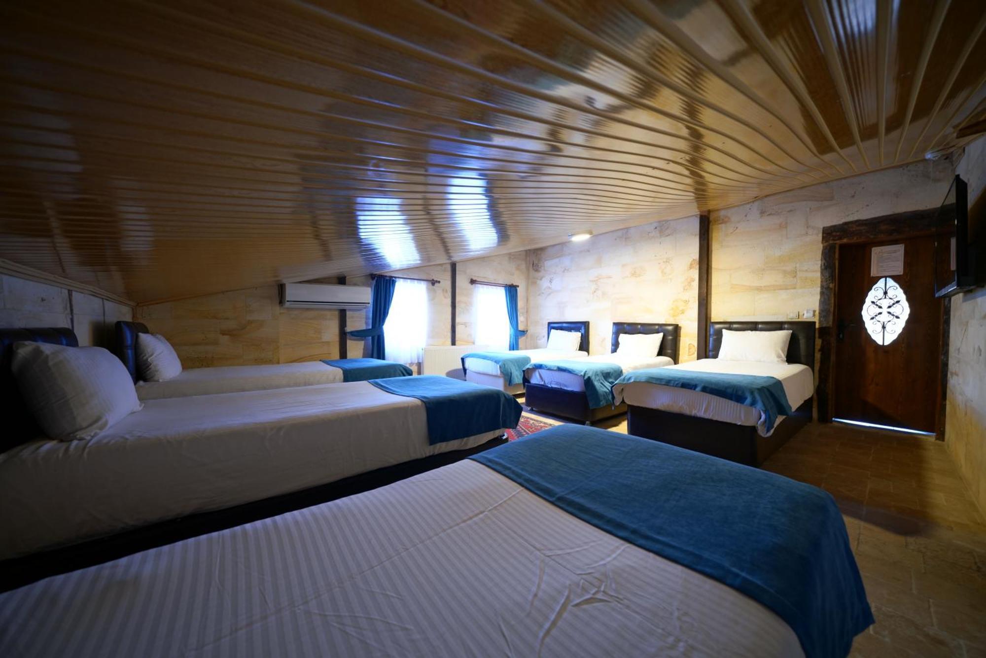 Shoestring Stone House Goreme Room photo