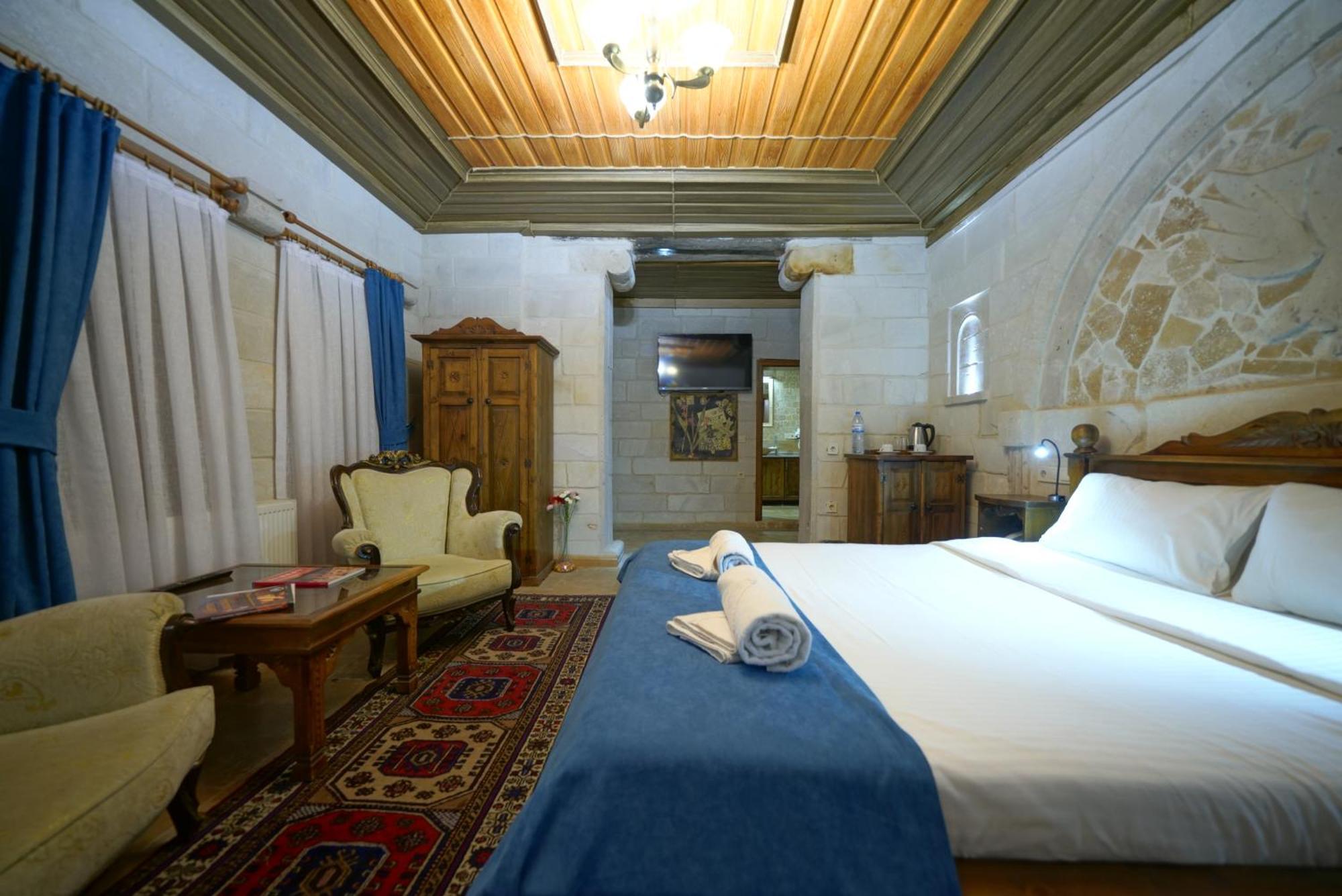 Shoestring Stone House Goreme Room photo